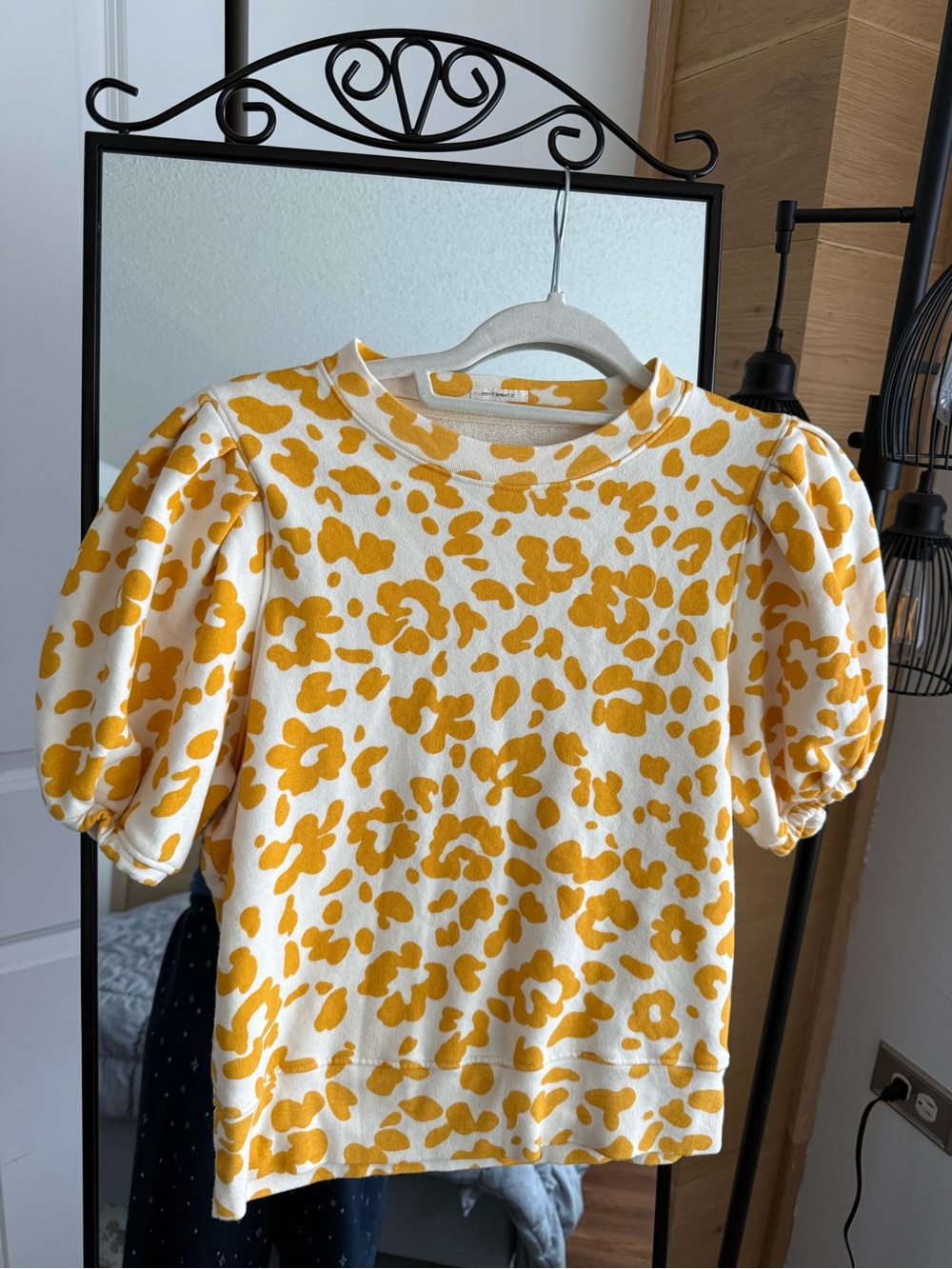 Yellow Floral Puff-Sleeve Women’s Top